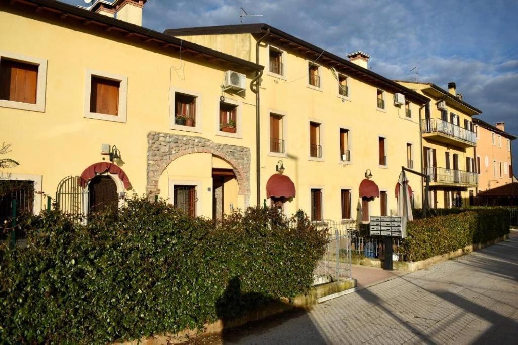 Apartamento Casa Giulia - Valeggio Sul Mincio Exterior foto